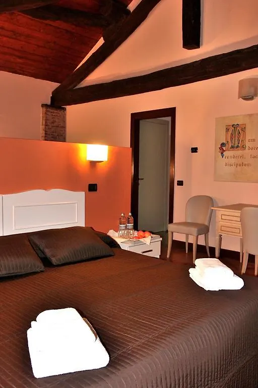 Hotel Morimondo 3*,  Italien