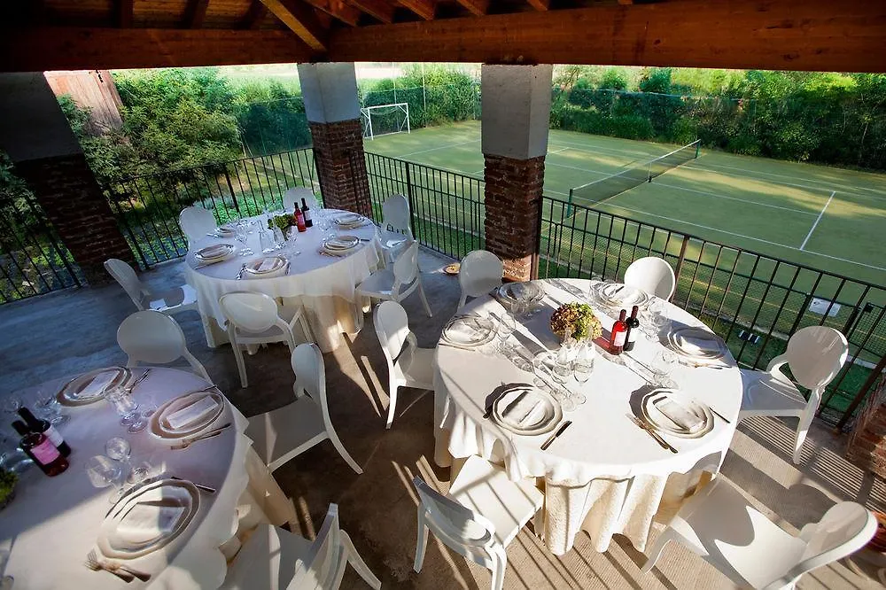 Hotel Morimondo 3*,  Italia